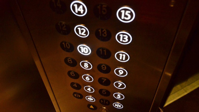 instalacion de ascensores en el hueco de la escalera