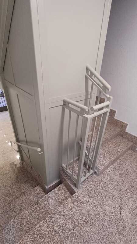 Instalación de ascensor en hueco de escalera – Calle Oca 39, Madrid