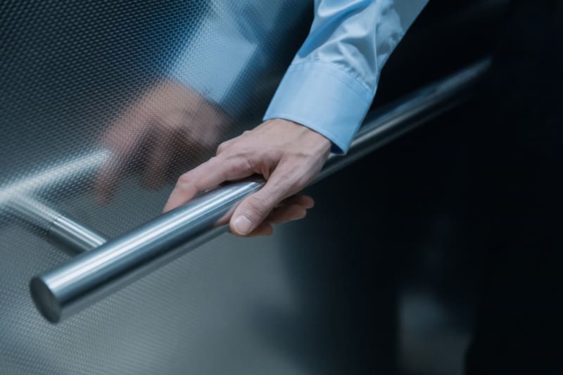 instalar ascensor sin hueco escalera